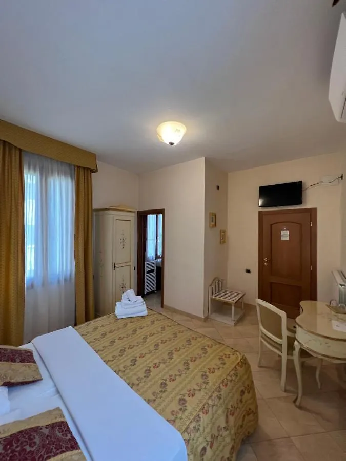 Angeles Inn Venecia