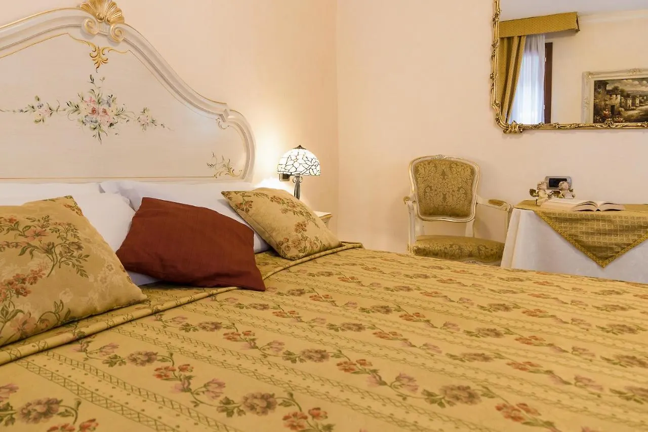 Alojamento de Acomodação e Pequeno-almoço Angeles Inn Veneza